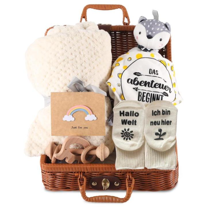 babycadeauset, babycadeau voor jongens, babycadeau meisjes, 7-in-1 set, met deken, knuffelbijtdoek, houten rammelaar met olifantenhanger, slabbetje, sokken, souvenirdoos