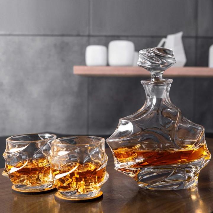 Whisky Glazen en Karaf Set, Kristallen Whisky Decanter 750 ml met 4 Whiskyglas 320 ml voor Cognac, Wodka, Whisky, Scotch, Martini, Cocktails, Set van 5 Stuks, Mooie Geschenkdoos